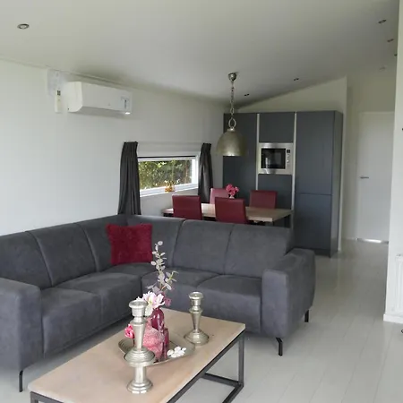 펜션 With Gas Fireplace & Bath