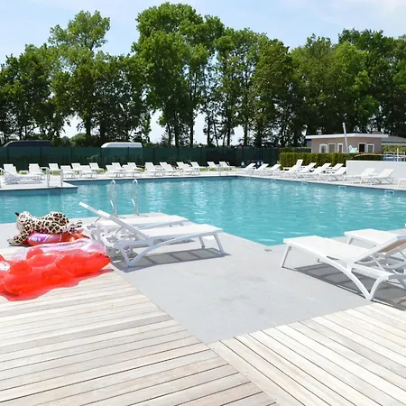 Holiday home With Gas Fireplace & Bath Bemelen