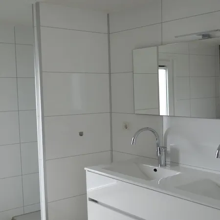 Holiday home With Gas Fireplace & Bath Bemelen