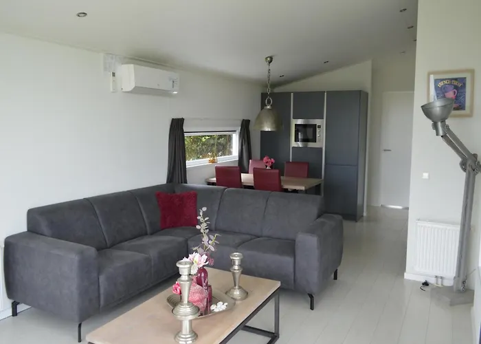 Ferienhaus With Gas Fireplace & Bath