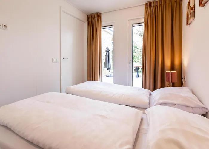 With Gas Fireplace & Bath *