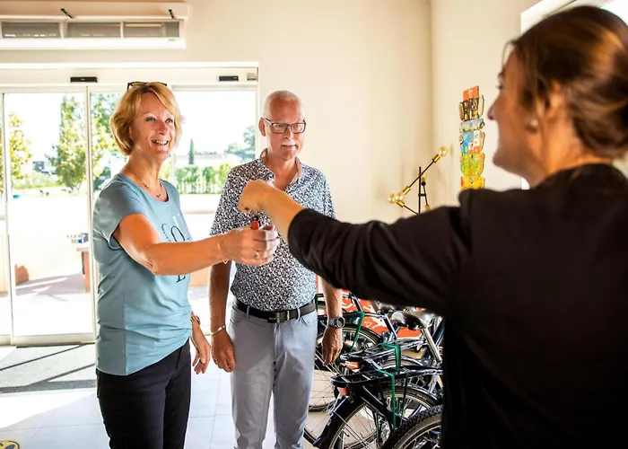 With Gas Fireplace & Bath * Bemelen